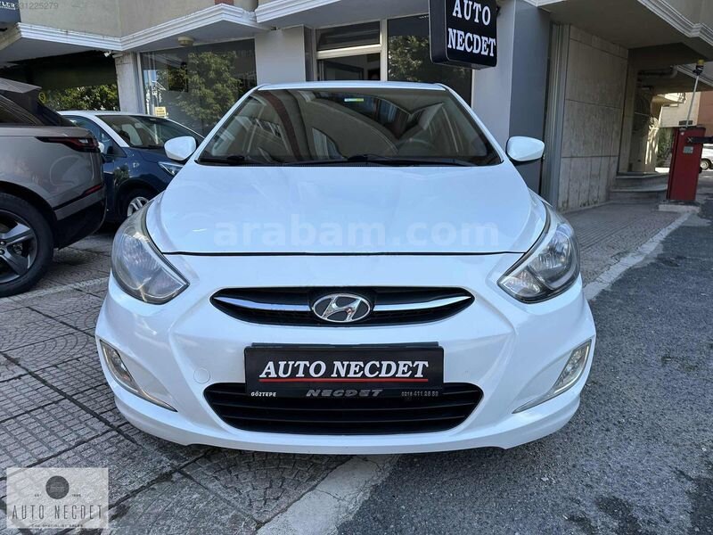 Galeriden Hyundai Accent Blue 1.6 CRDI Mode 2015 Model İstanbul 190.000 km Beyaz