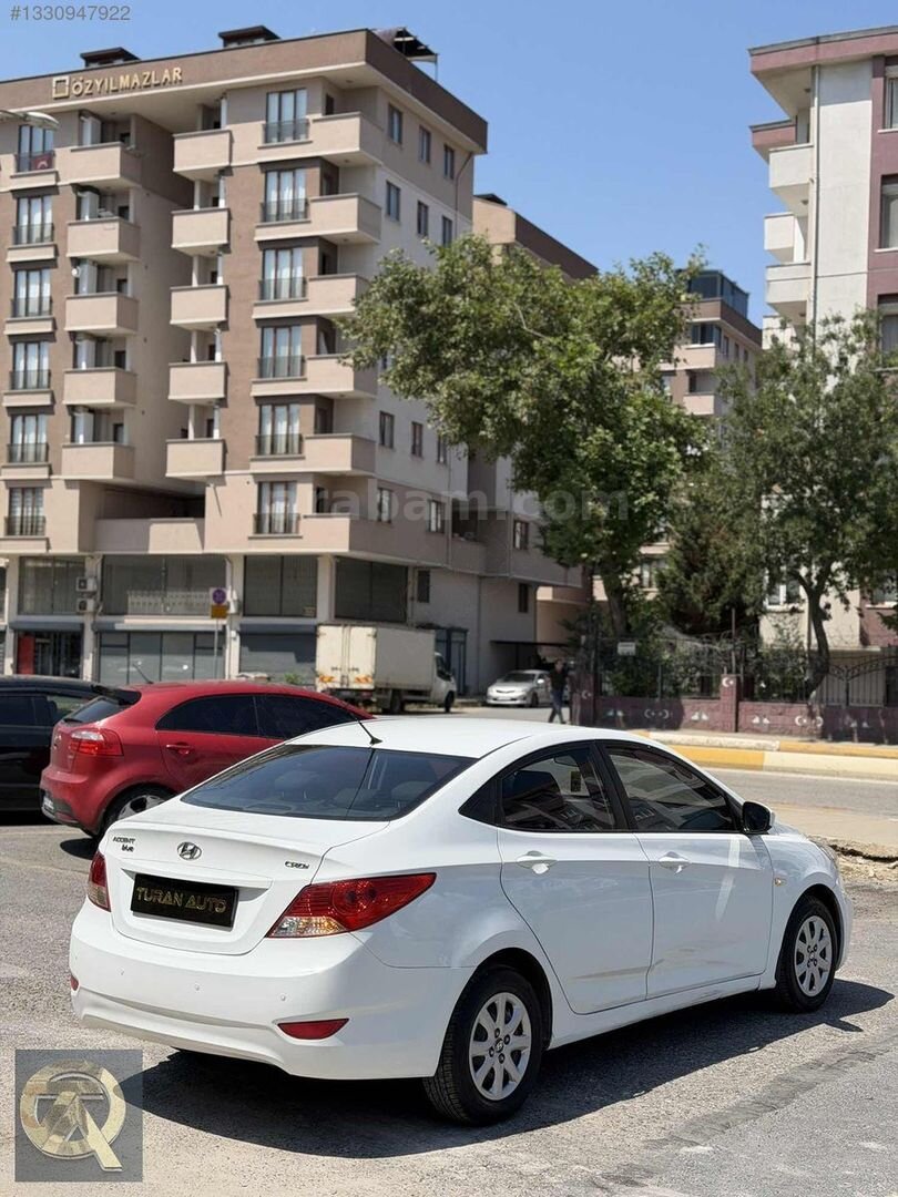 Galeriden Hyundai Accent Blue 1.6 CRDI Mode 2014 Model İstanbul 209.000 km Beyaz 5