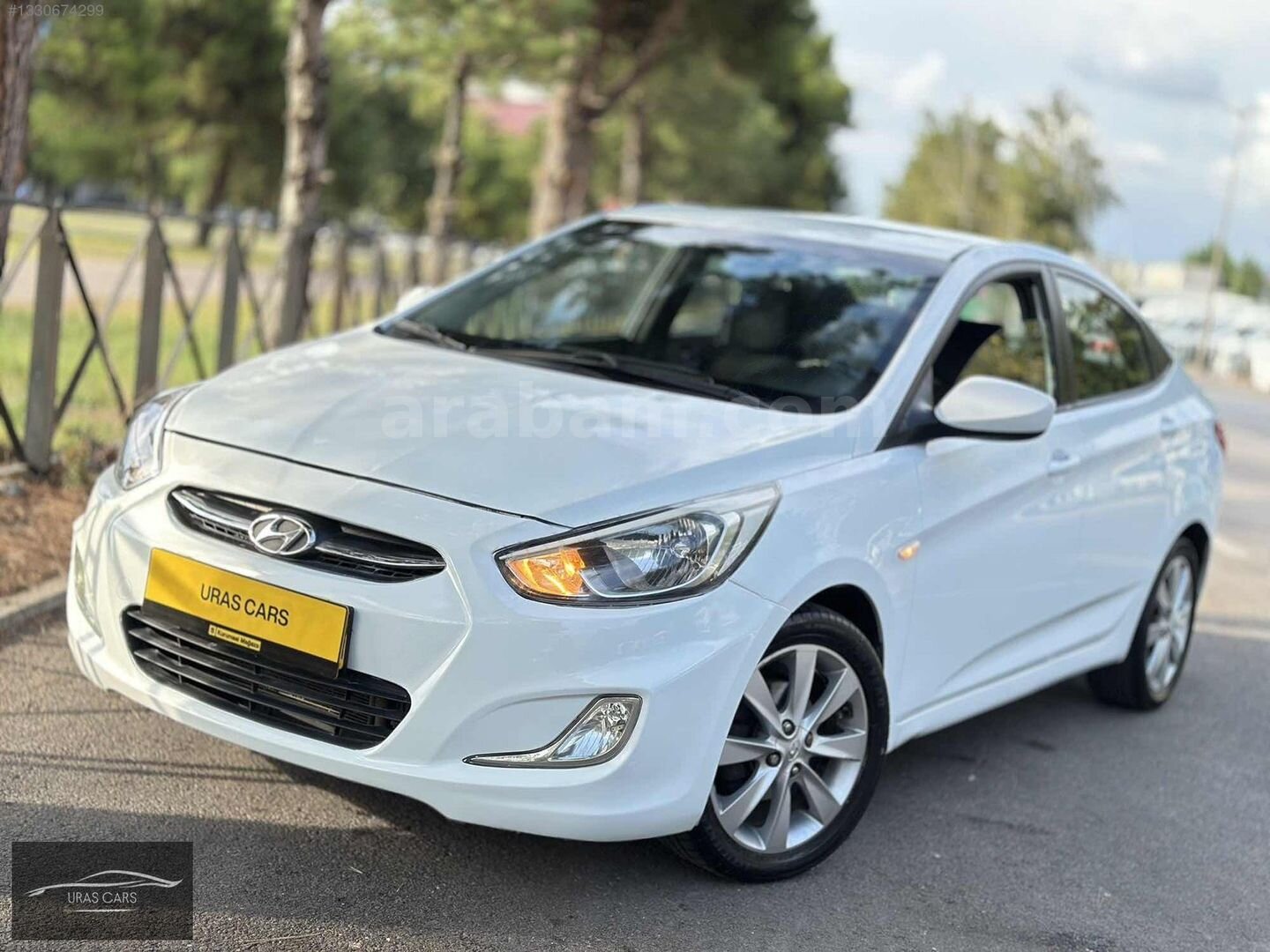 Galeriden Hyundai Accent Blue 1.6 CRDI Mode 2015 Model Bursa 243.000 km Beyaz 2