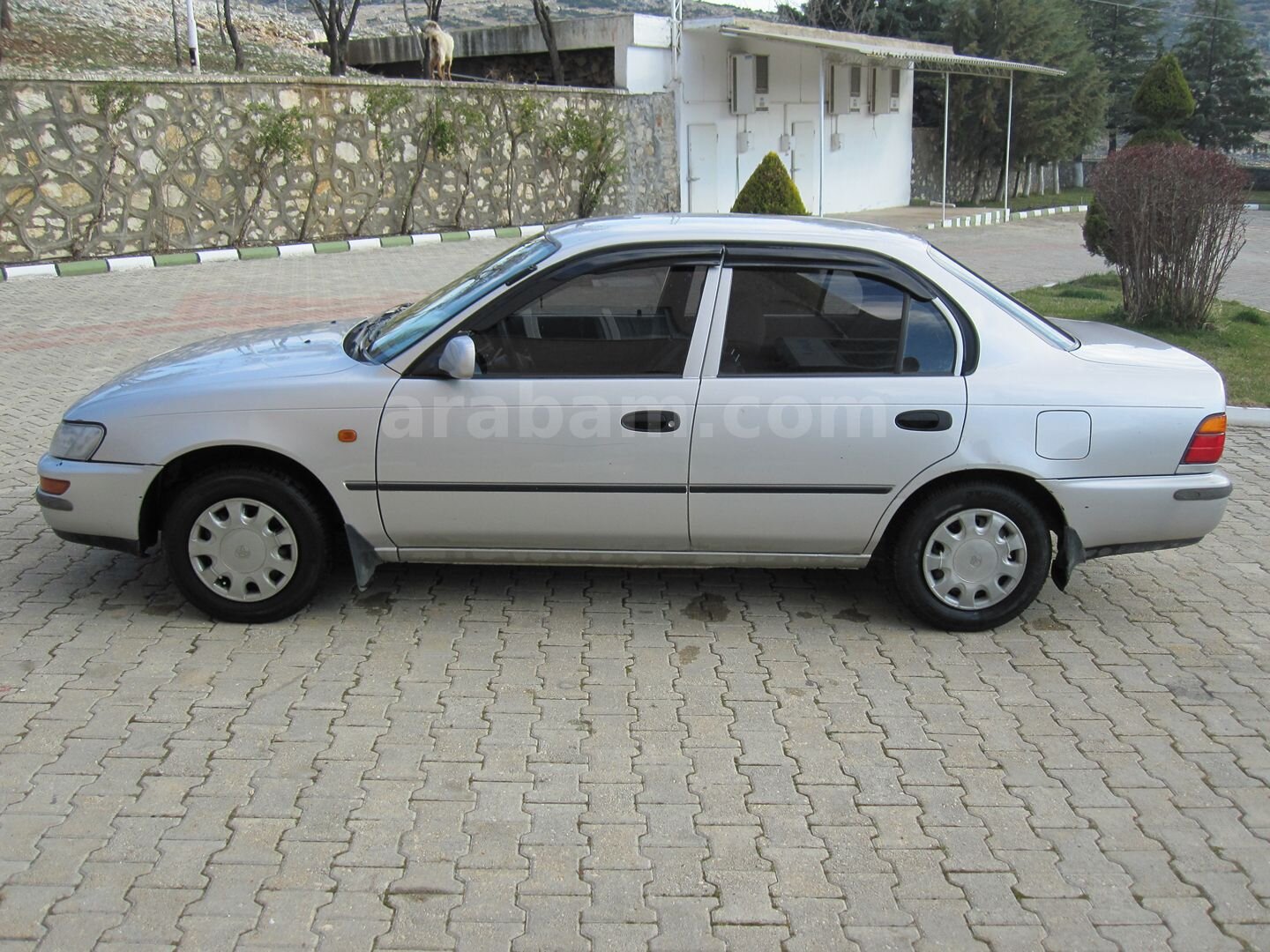 Sahibinden Toyota Corolla 1.3 XE 1998 Model Antalya 324.000 km Gri (Gümüş) 3