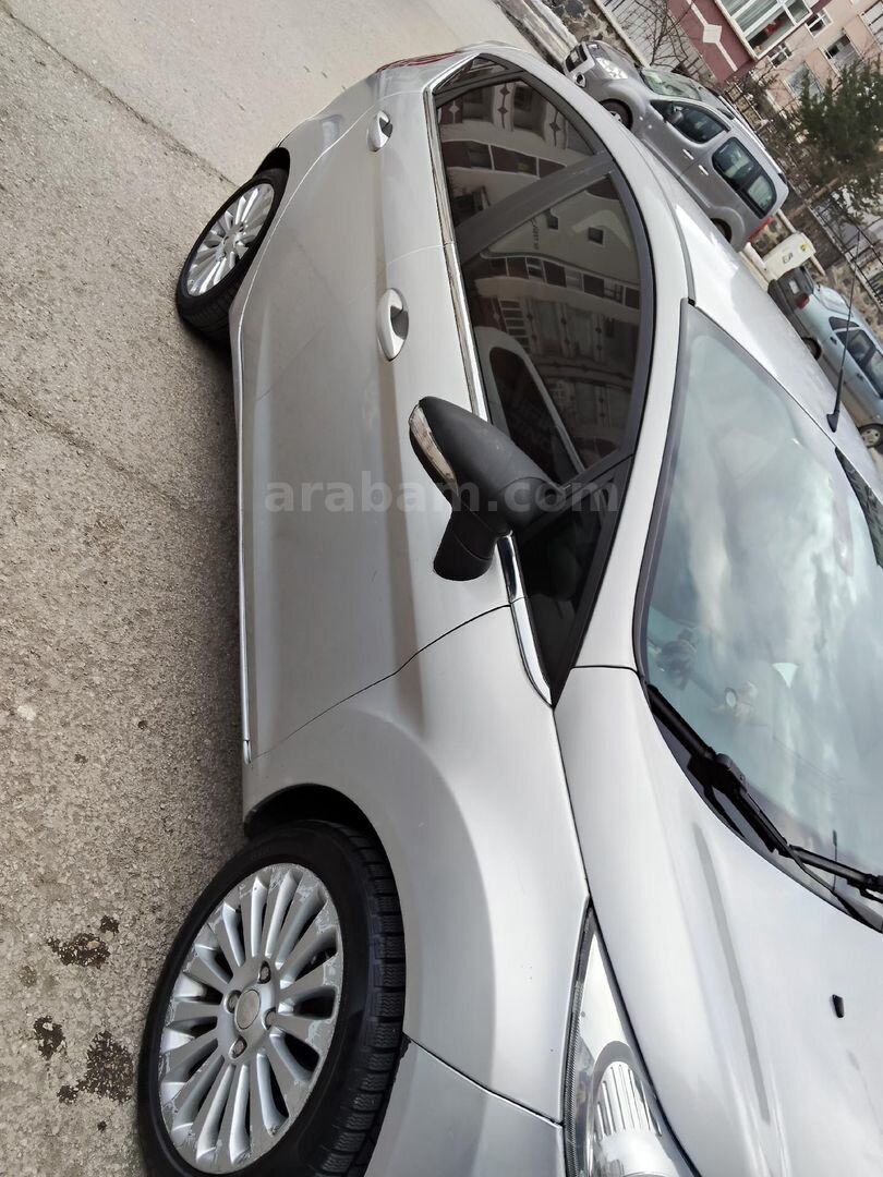 Sahibinden Ford Fiesta 1.4 TDCi Titanium 2009 Model Erzurum 277.000 km Gri 7