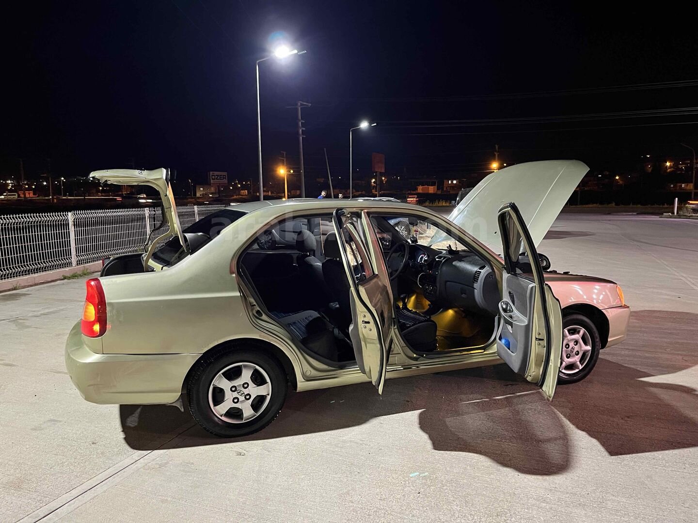 Sahibinden Hyundai Accent 1.3 LX 2002 Model Osmaniye 326.000 km Sarı 7