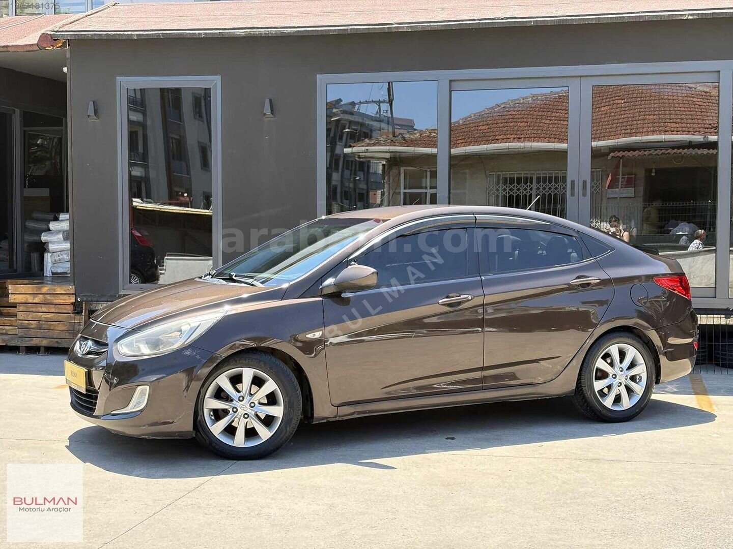 Galeriden Hyundai Accent Blue 1.6 CRDI Mode Plus 2015 Model İstanbul 261.000 km Kahverengi 5
