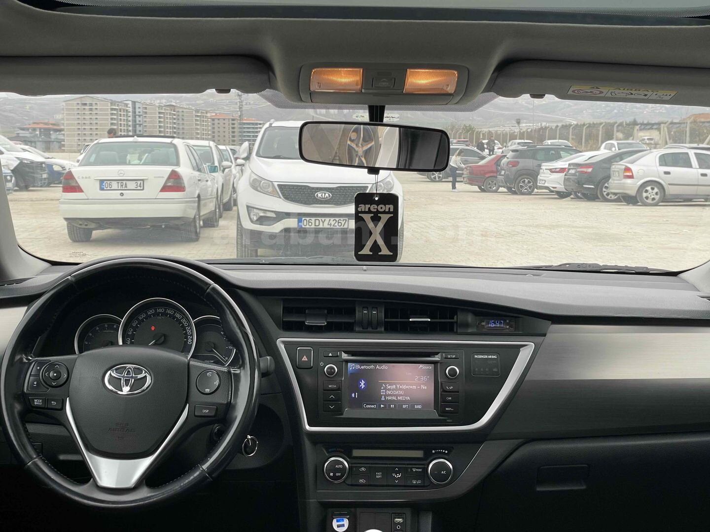 Sahibinden Toyota Auris 1.4 D-4D Active Skypack 2013 Model Ankara 98.000 km Beyaz 6