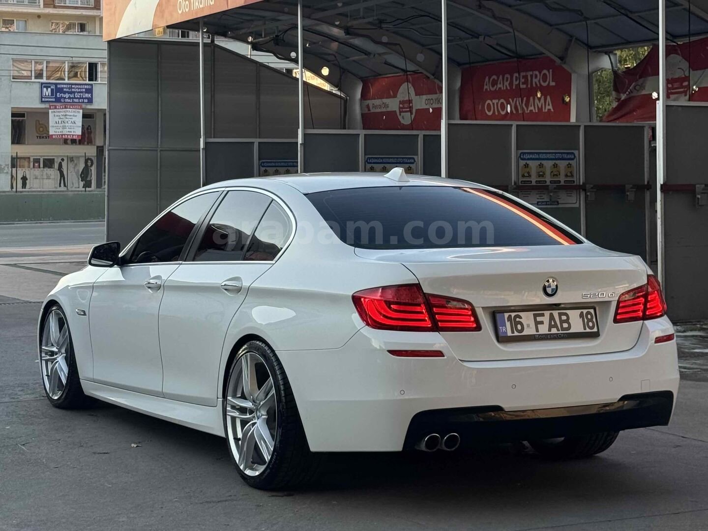 Sahibinden BMW 5 Serisi 520d M Sport 2012 Model Bursa 241.000 km Beyaz 4