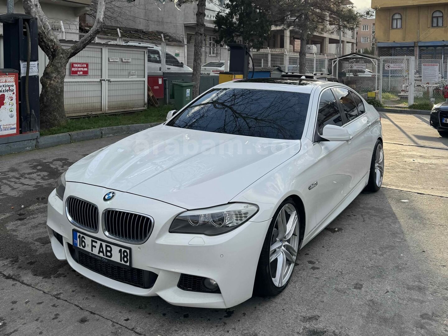 Sahibinden BMW 5 Serisi 520d M Sport 2012 Model Bursa 241.000 km Beyaz 2