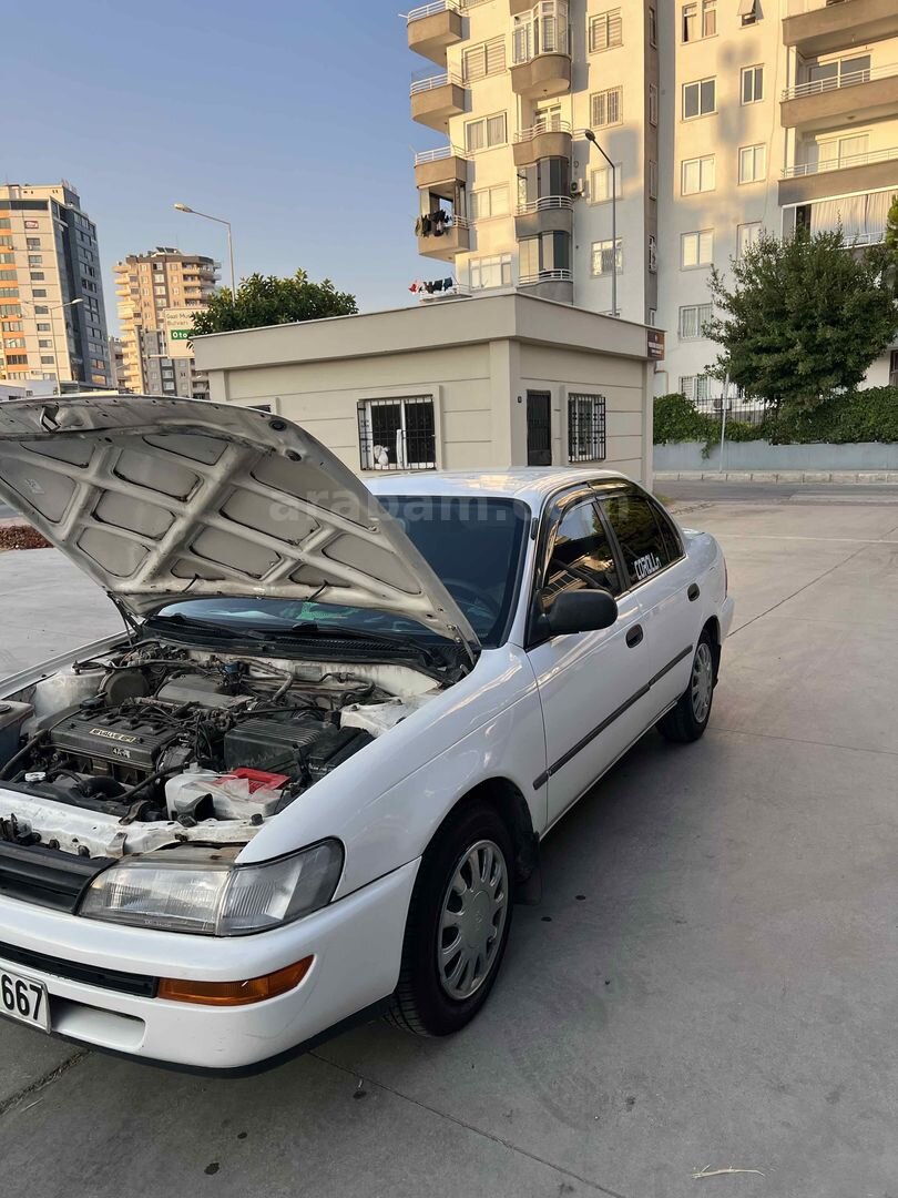 Sahibinden Toyota Corolla 1.6 GLi 1994 Model Mersin 307.800 km Beyaz 3