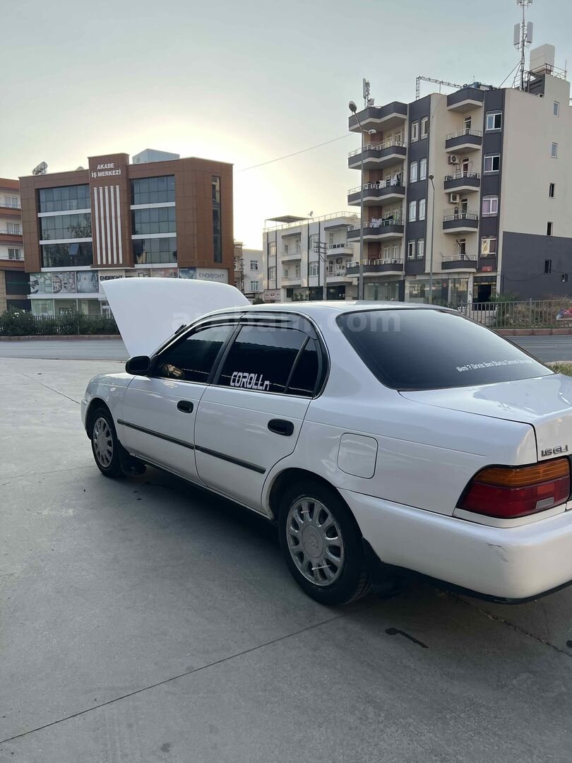 Sahibinden Toyota Corolla 1.6 GLi 1994 Model Mersin 307.800 km Beyaz 6