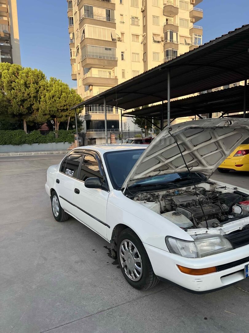 Sahibinden Toyota Corolla 1.6 GLi 1994 Model Mersin 307.800 km Beyaz 4