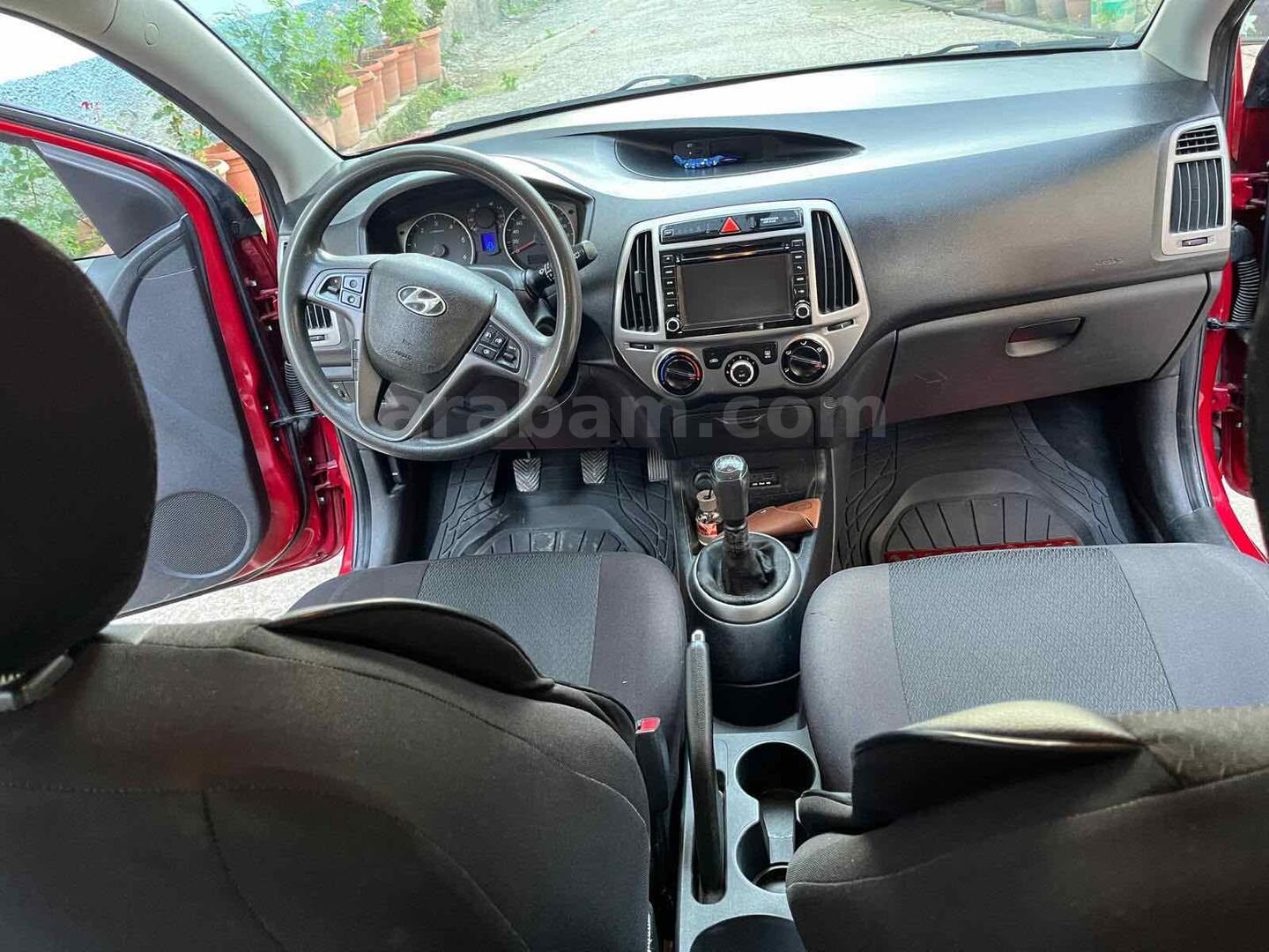 Sahibinden Hyundai i20 1.4 CRDi Sense 2014 Model Adana 192.000 km Kırmızı 2