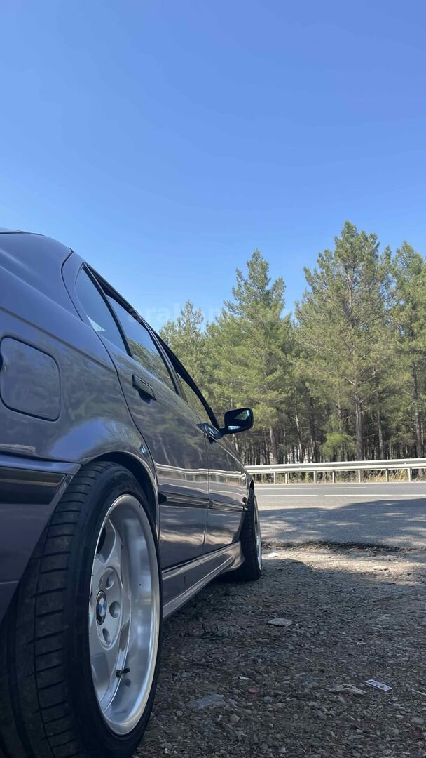 Sahibinden BMW 3 Serisi 318i Standart 1994 Model Muğla 500.000 km Mavi 5
