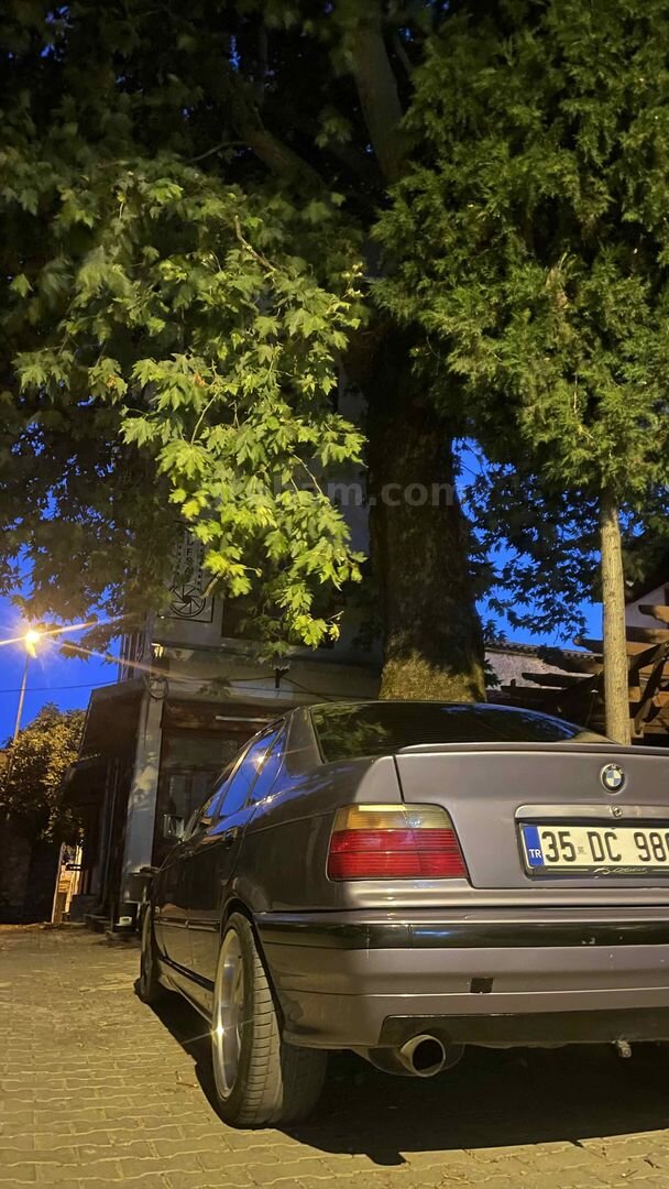 Sahibinden BMW 3 Serisi 318i Standart 1994 Model Muğla 500.000 km Mavi 6
