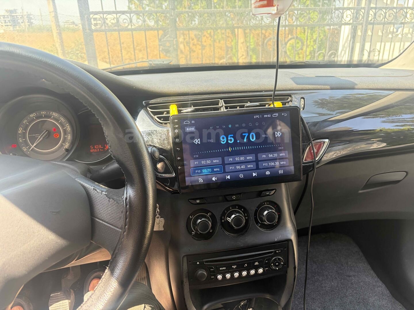 Sahibinden Citroen C3 1.4 HDi Attraction 2011 Model Adana 185.600 km Beyaz 3