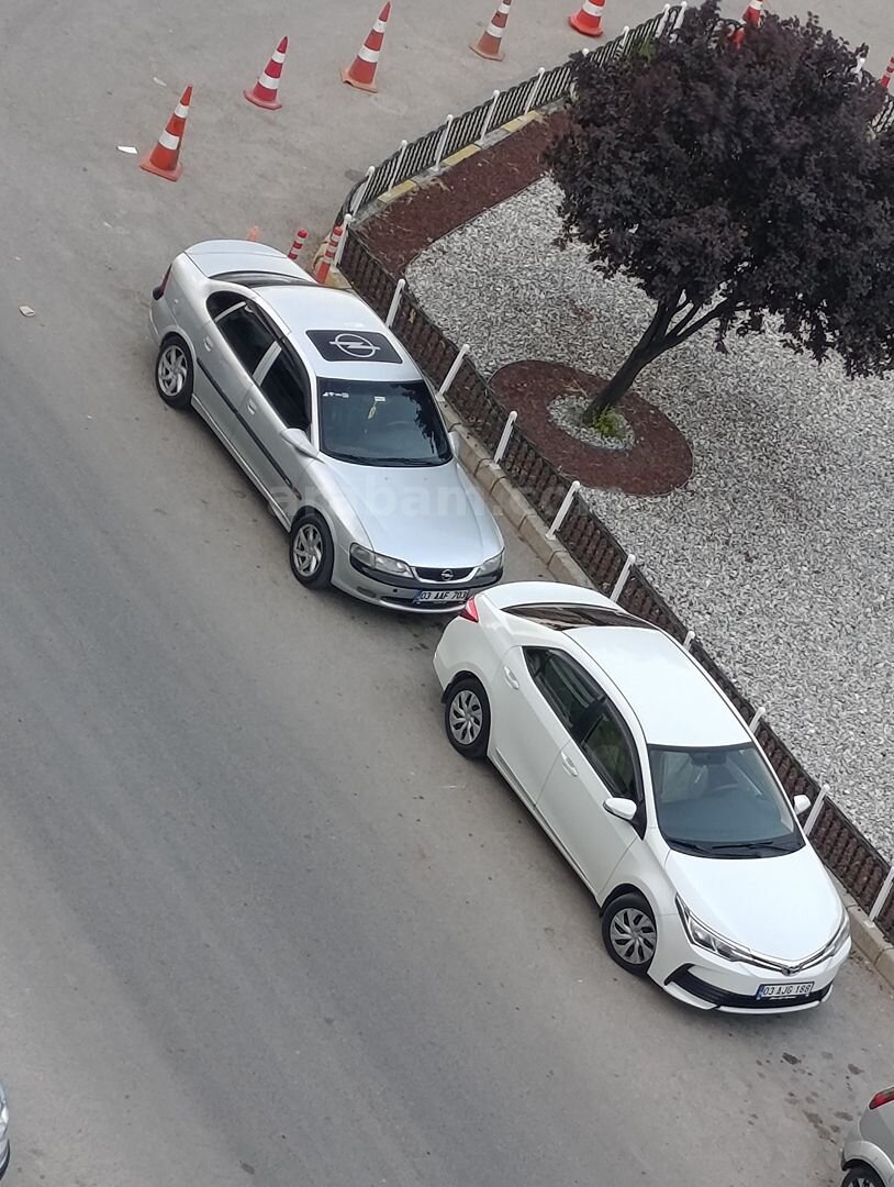 Sahibinden Opel Vectra 2.0 CDX 1998 Model Afyonkarahisar 307.000 km Gri (Gümüş) 6