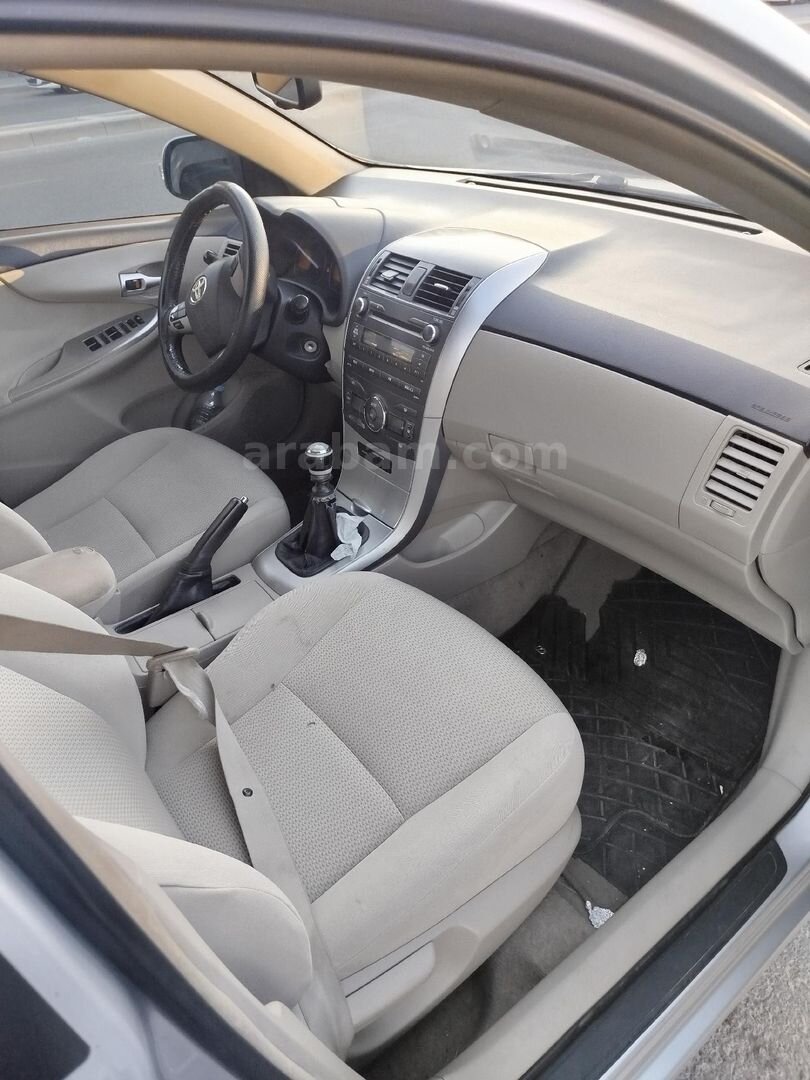 Sahibinden Toyota Corolla 1.4 D-4D Elegant 2011 Model Adıyaman 424.000 km Gri (Gümüş) 7