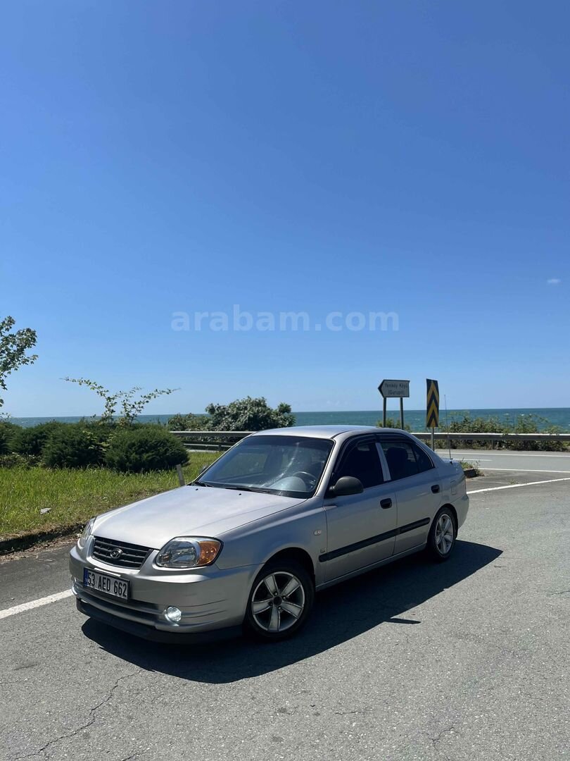 Sahibinden Hyundai Accent 1.5 CRDi Admire 2005 Model Rize 290.000 km Gri 1