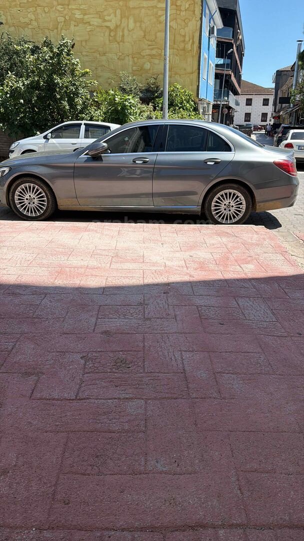 Sahibinden Mercedes - Benz C 200 D Exclusive 2018 Model İstanbul 138.000 km Gri 3