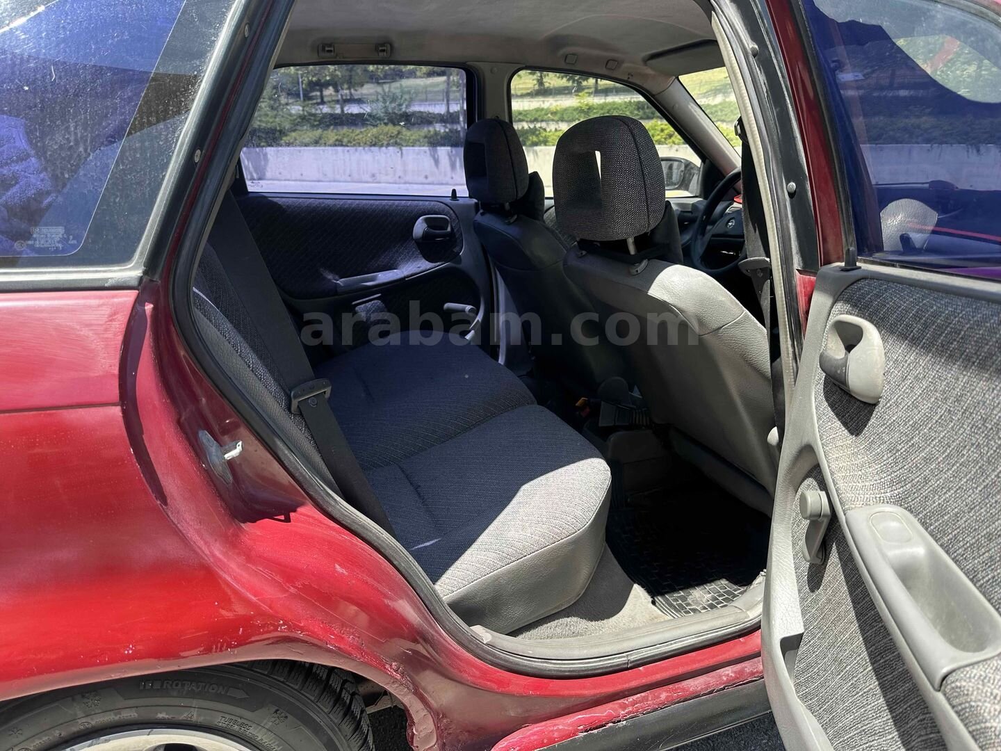 Galeriden Opel Astra 1.4 GL 1992 Model Ankara 45.000 km Bordo 5