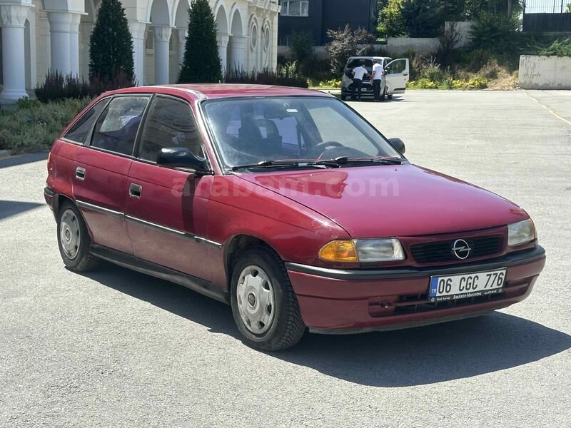 Galeriden Opel Astra 1.4 GL 1992 Model Ankara 45.000 km Bordo