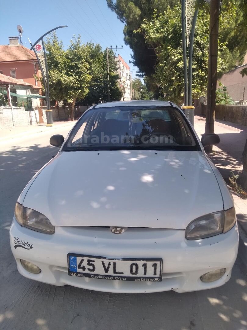 Sahibinden Hyundai Accent 1.3 LS 1998 Model Manisa 32.600 km Beyaz 1