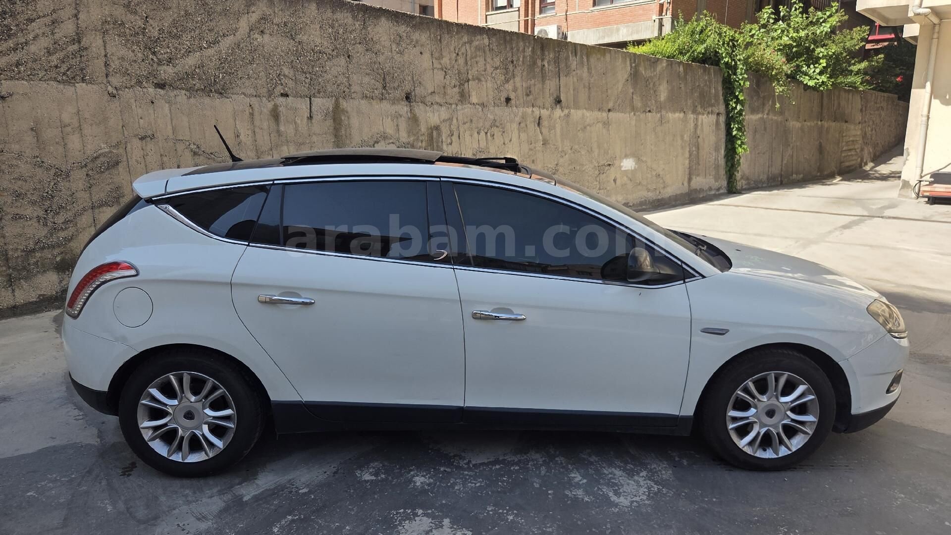 Sahibinden Lancia Delta 1.6 MJet 2013 Model Ankara 265.000 km Beyaz 2