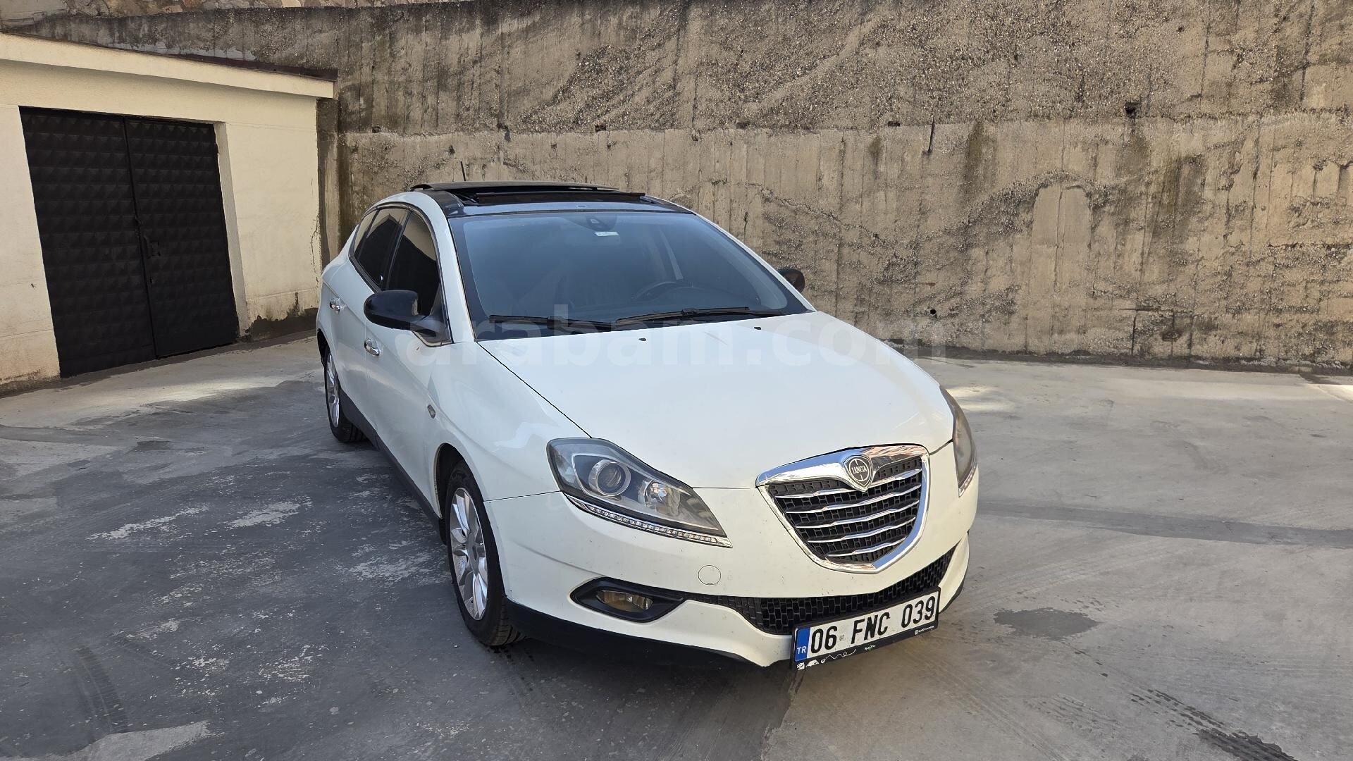 Sahibinden Lancia Delta 1.6 MJet 2013 Model Ankara 265.000 km Beyaz 3