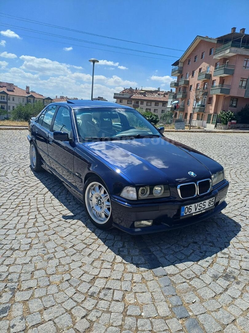 Sahibinden BMW 3 Serisi 320i 1998 Model Ankara 423.000 km Mavi (metalik) 7