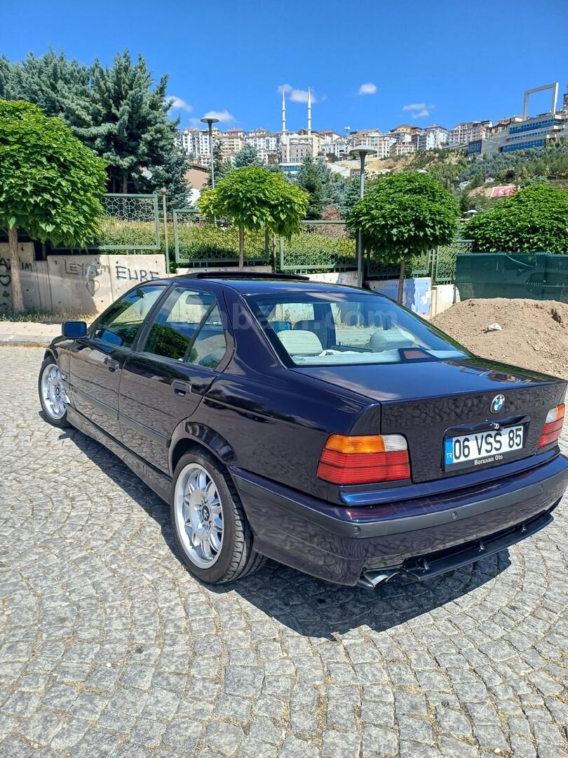 Sahibinden BMW 3 Serisi 320i 1998 Model Ankara 423.000 km Mavi (metalik) 6