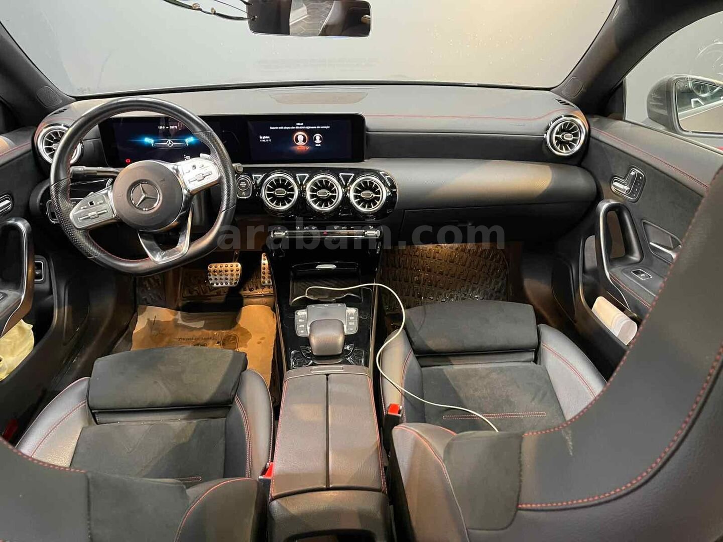 Sahibinden Mercedes - Benz CLA 200 AMG+ 4Matic 2022 Model İstanbul 38.900 km Gri 5