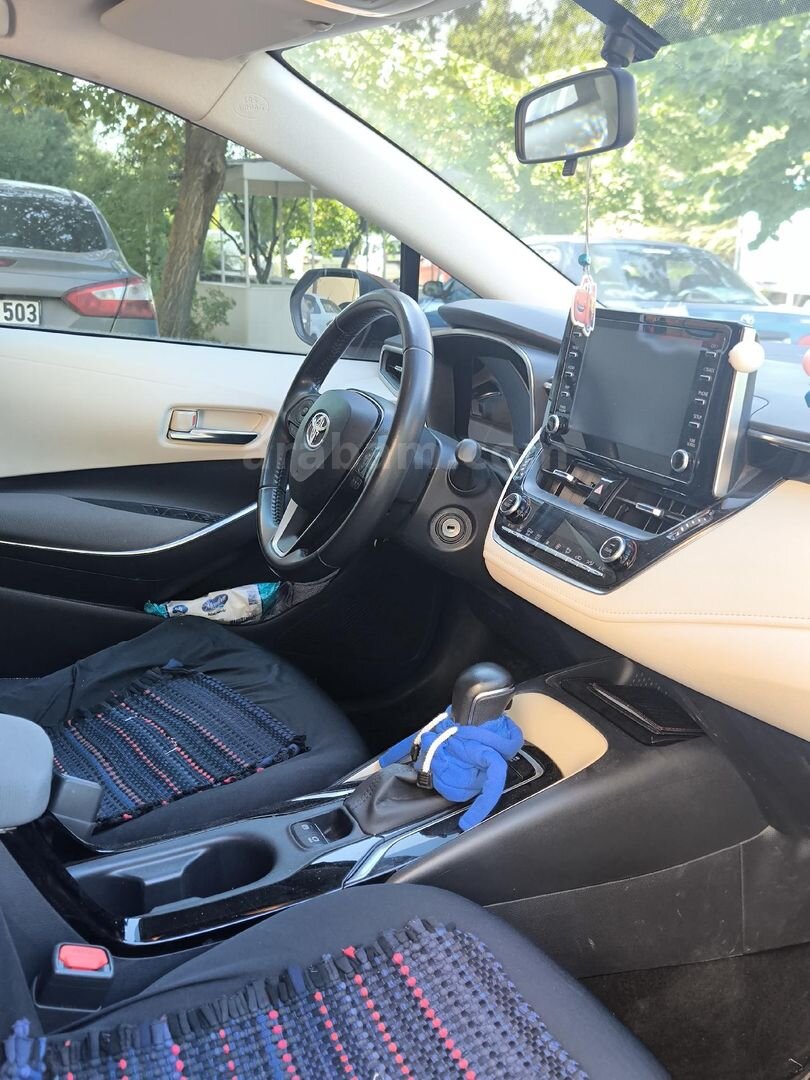 Sahibinden Toyota Corolla 1.5 Dream 2021 Model Ankara 80.000 km Bordo 6