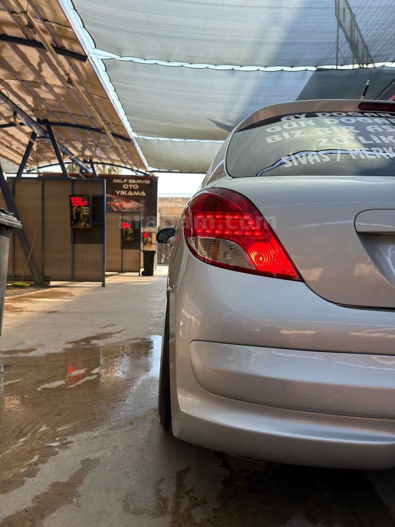Sahibinden Peugeot 207 1.4 HDi Trendy 2011 Model Samsun 148.000 km Gri 5