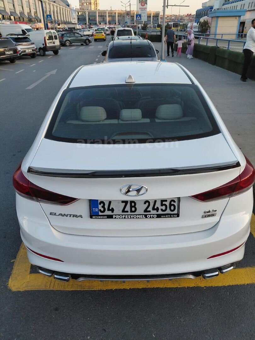 Sahibinden Hyundai Elantra 1.6 CRDi Elite 2016 Model İstanbul 186.000 km Beyaz 4
