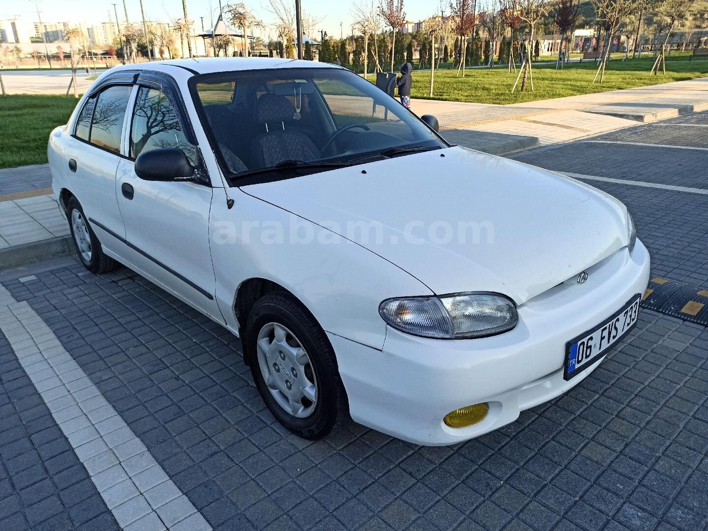 Sahibinden Hyundai Accent 1.5 GL 1998 Model Ankara 225.500 km Beyaz 4