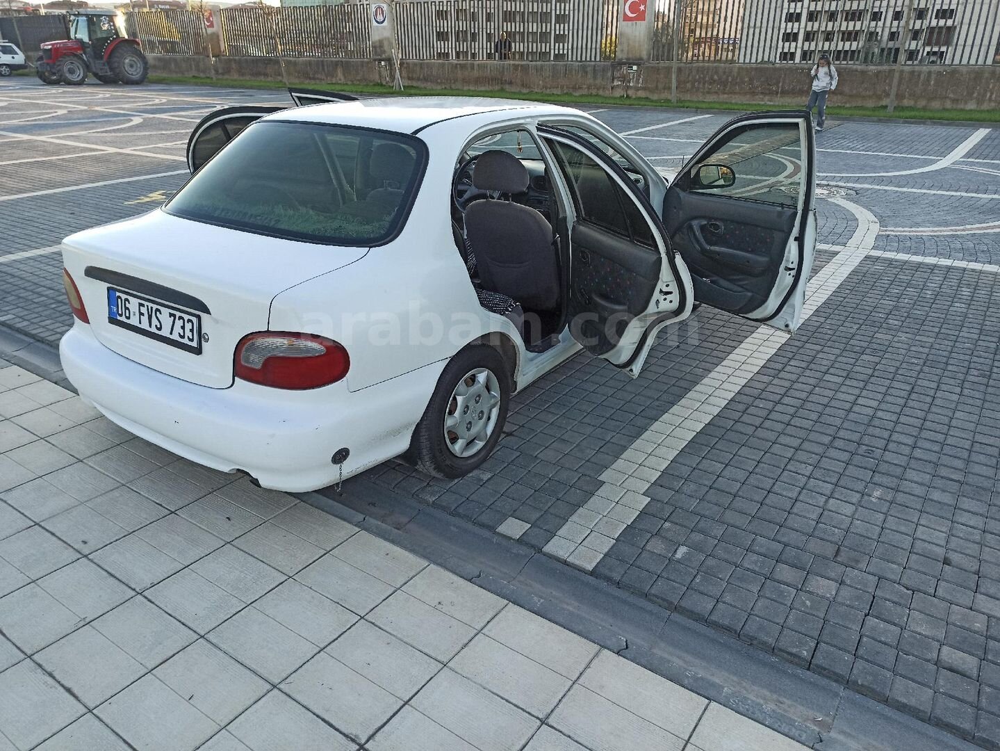 Sahibinden Hyundai Accent 1.5 GL 1998 Model Ankara 225.500 km Beyaz 5