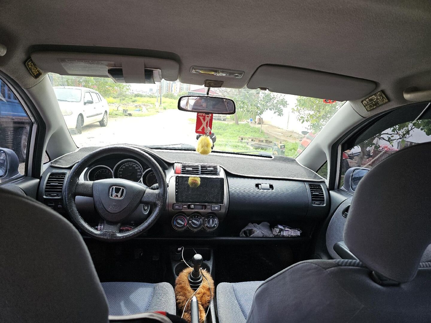 Sahibinden Honda Jazz 1.4 LS 2005 Model Mersin 405.000 km Gri 5