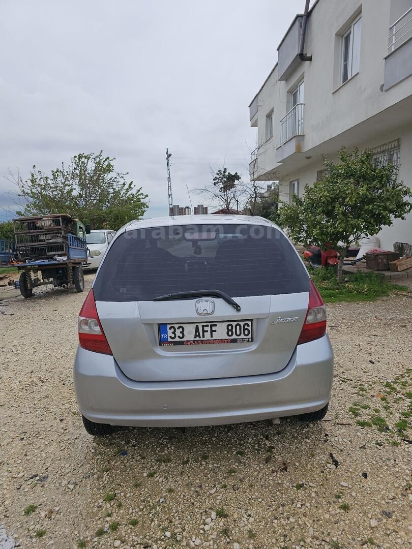 Sahibinden Honda Jazz 1.4 LS 2005 Model Mersin 405.000 km Gri 3