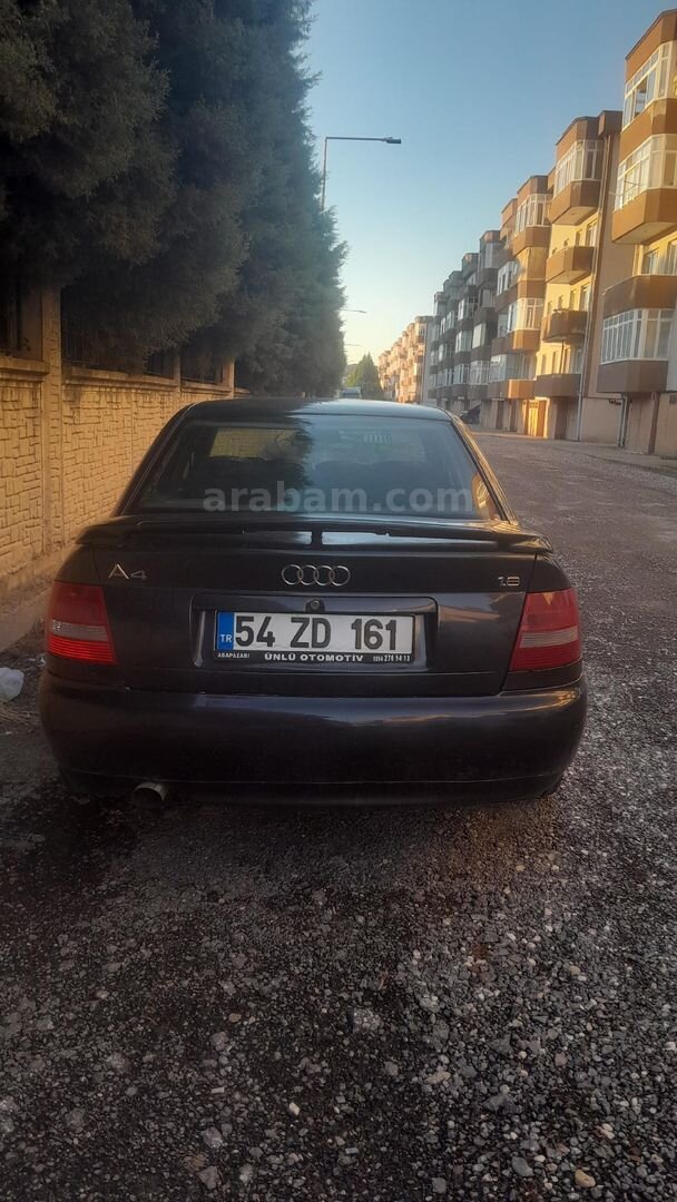 Sahibinden Audi A4 Sedan 1.8 1996 Model Sakarya 510.000 km Siyah 2