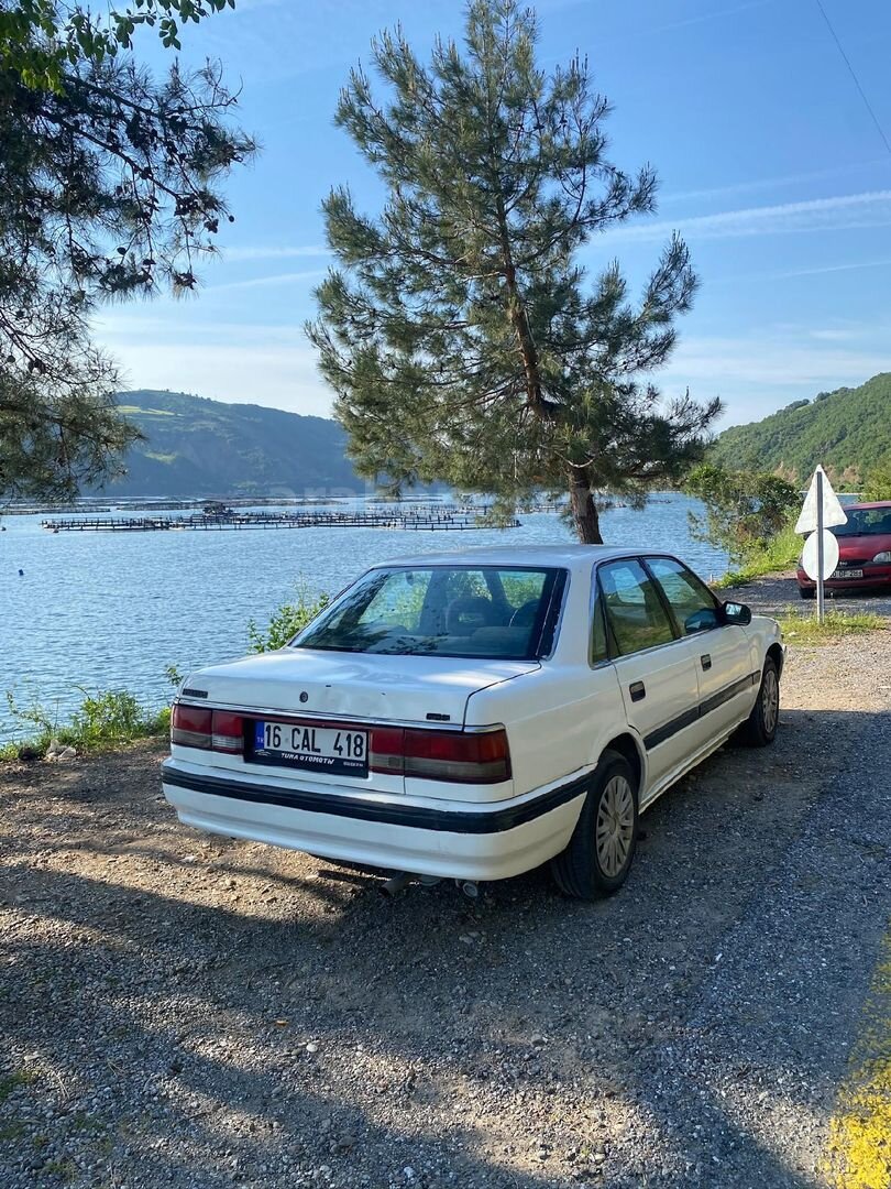 Sahibinden Mazda 626 1.6 1991 Model Bursa 400.000 km Beyaz 3