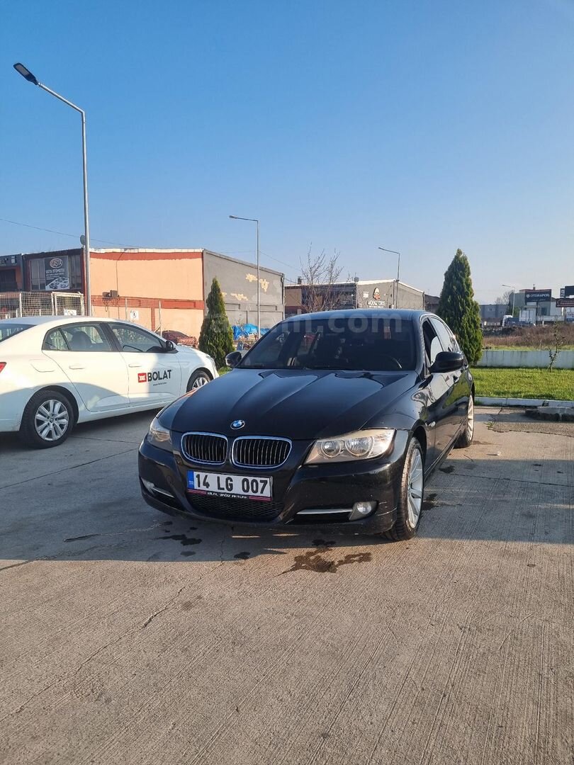 Sahibinden BMW 3 Serisi 320d Comfort 2012 Model Zonguldak 295.000 km Siyah 5