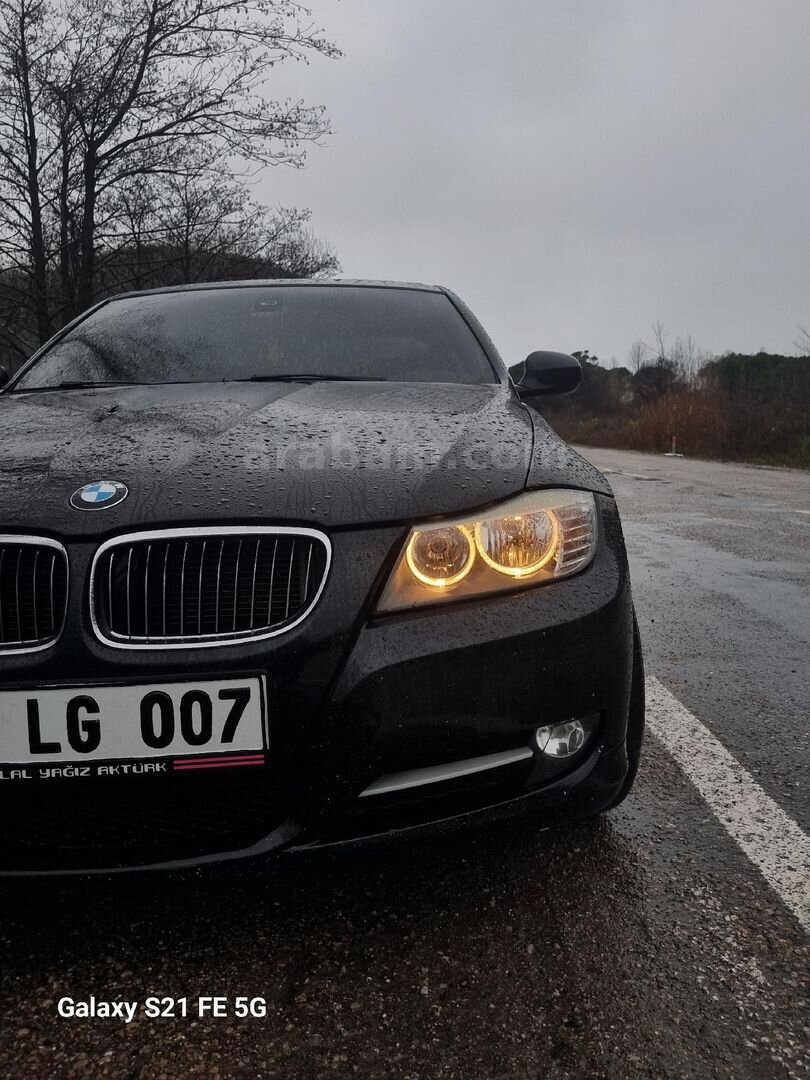 Sahibinden BMW 3 Serisi 320d Comfort 2012 Model Zonguldak 295.000 km Siyah 1