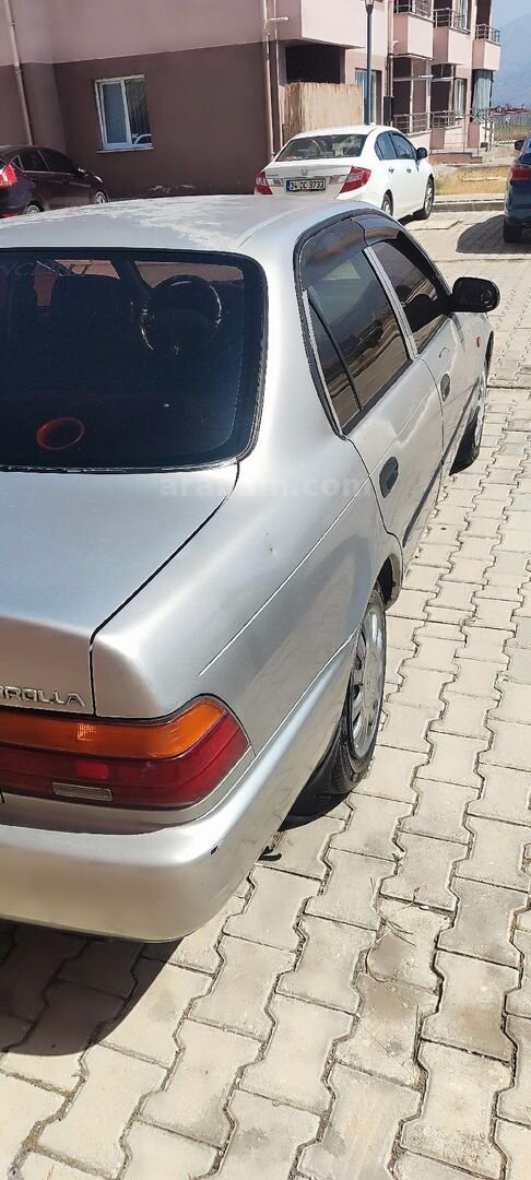 Sahibinden Toyota Corolla 1.6 XEi 1997 Model Erzincan 393.000 km Gri (Gümüş) 7