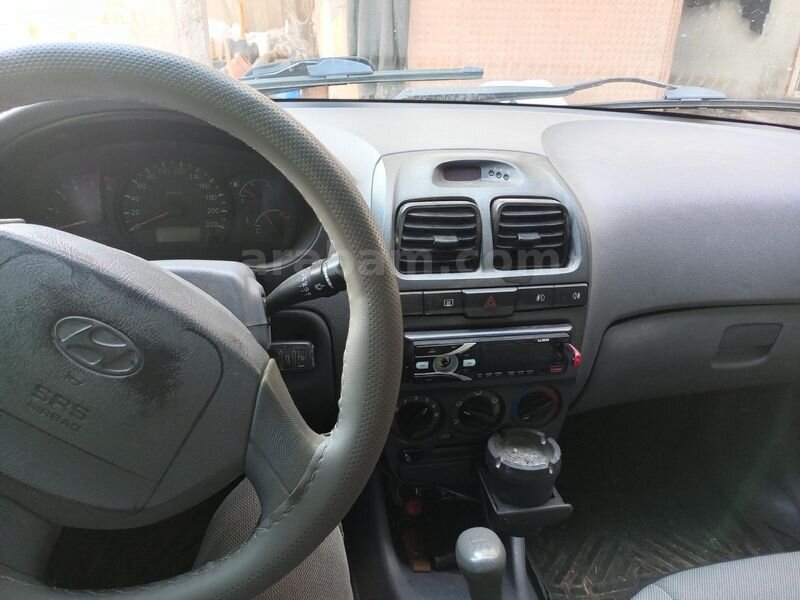 Sahibinden Hyundai Accent 1.5 CRDi Admire 2005 Model Sivas 310.000 km Gri (Gümüş)
