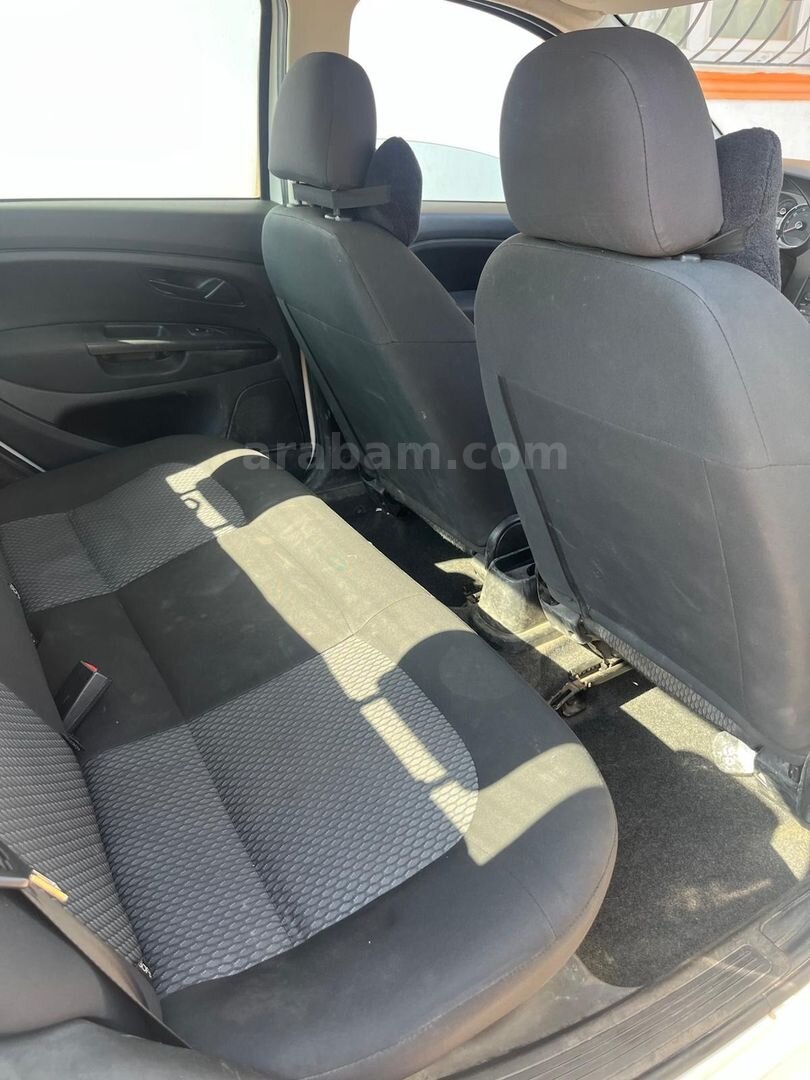 Sahibinden Fiat Linea 1.3 Multijet Pop 2015 Model Antalya 165.000 km Beyaz 5