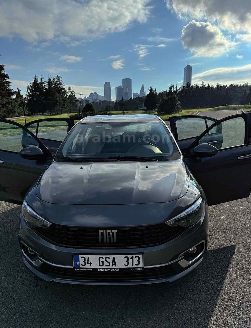 Sahibinden Fiat Egea 1.4 Fire Easy Plus 2023 Model İstanbul 52.000 km Füme 2