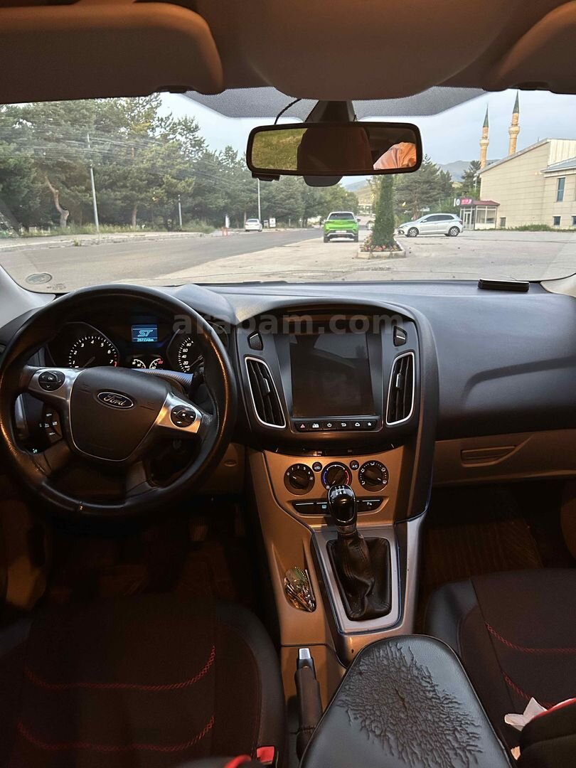 Sahibinden Ford Focus 1.6 Ti-VCT Style 2014 Model Erzurum 211.000 km Siyah 7