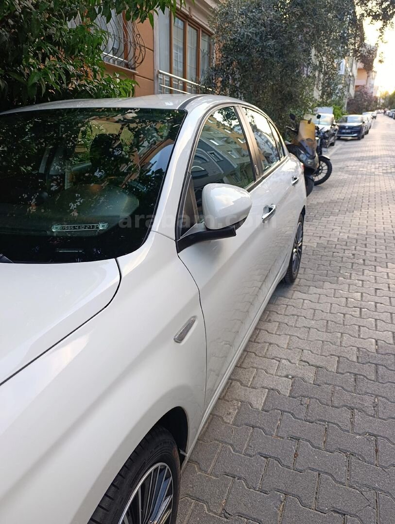 Sahibinden Fiat Egea 1.4 Fire Easy Plus 2023 Model İstanbul 99.389 km Beyaz 4