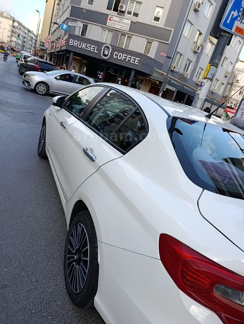 Sahibinden Fiat Egea 1.4 Fire Easy Plus 2023 Model İstanbul 99.389 km Beyaz 6
