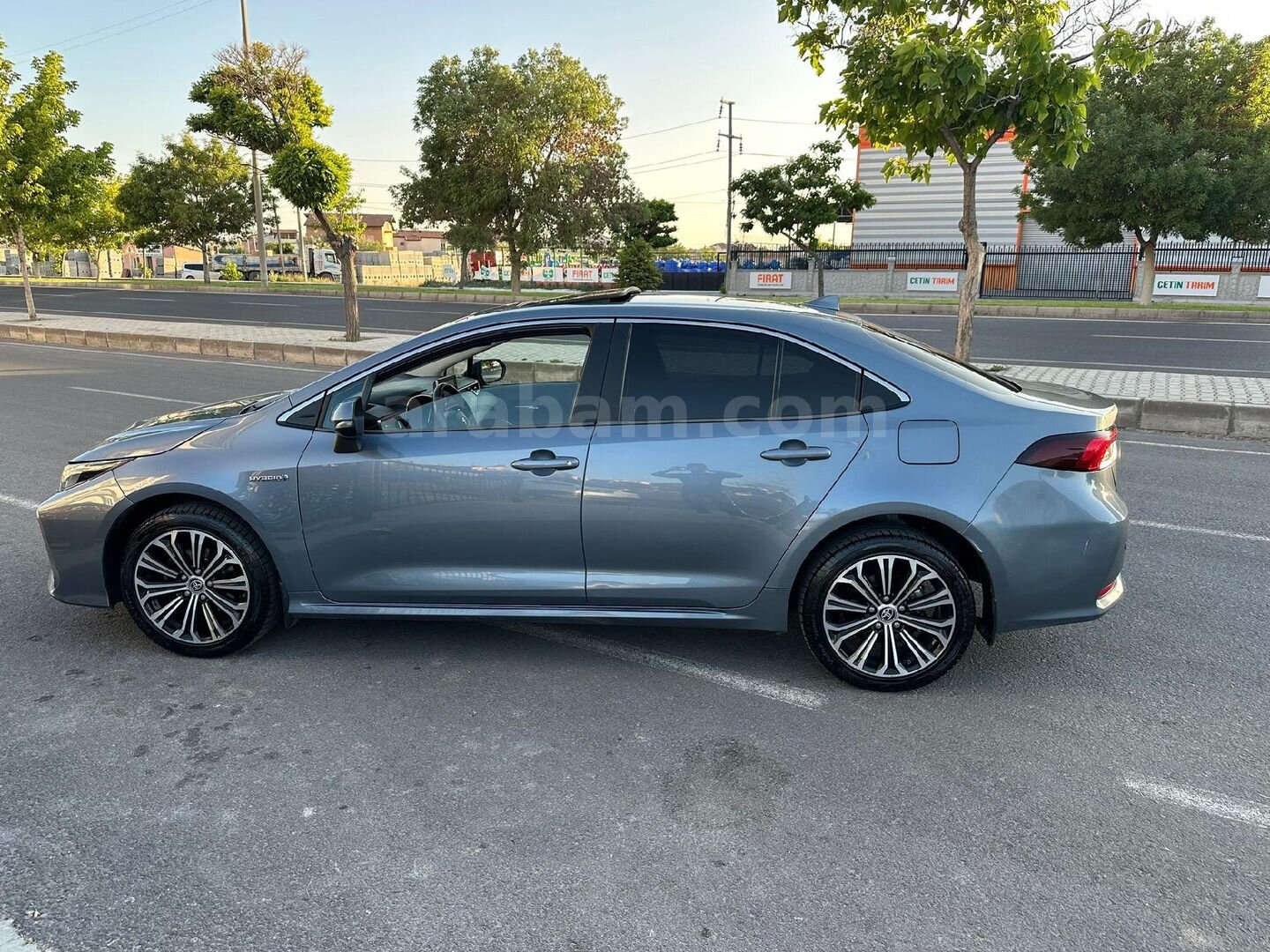 Sahibinden Toyota Corolla 1.8 Hybrid Flame X-Pack 2019 Model Kayseri 149.000 km Mavi 3