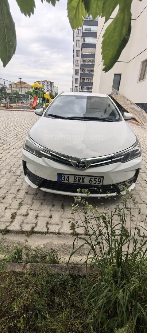 Galeriden Toyota Corolla 1.4 D-4D Touch 2018 Model Malatya 213.000 km Beyaz 2