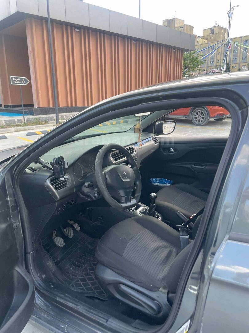 Sahibinden Peugeot 301 1.6 HDi Active 2017 Model İstanbul 180.000 km Füme 3